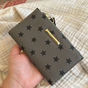 NO BOUNDARIES Wallet Army Green Brand New